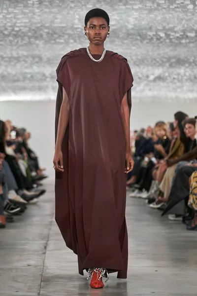 Look 70